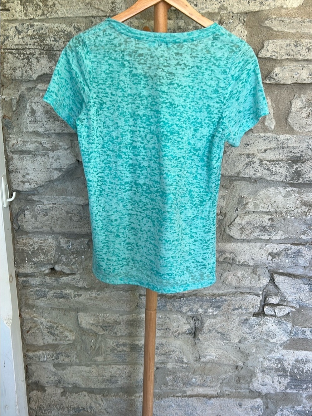 Aqua V-Neck Tee with Feather Graphic - Picture 2 of 6